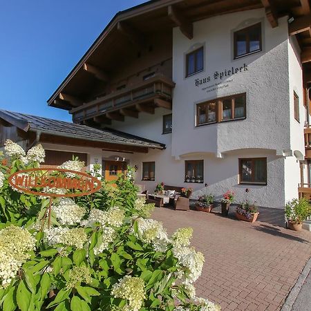 Haus Spieleck Bed & Breakfast Saalbach-Hinterglemm Exterior photo