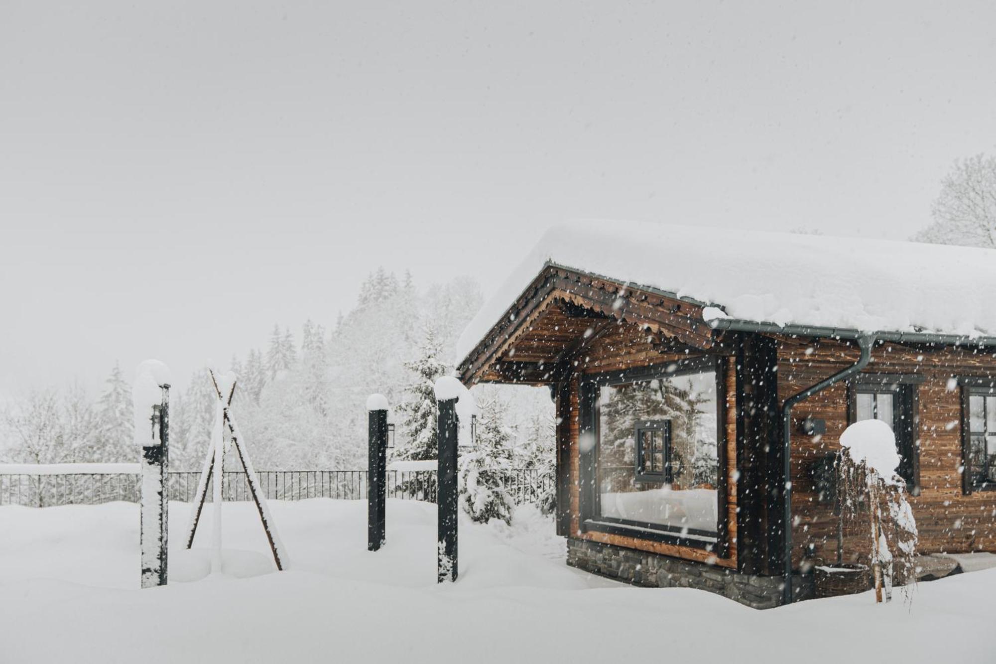 Haus Spieleck Bed & Breakfast Saalbach-Hinterglemm Exterior photo