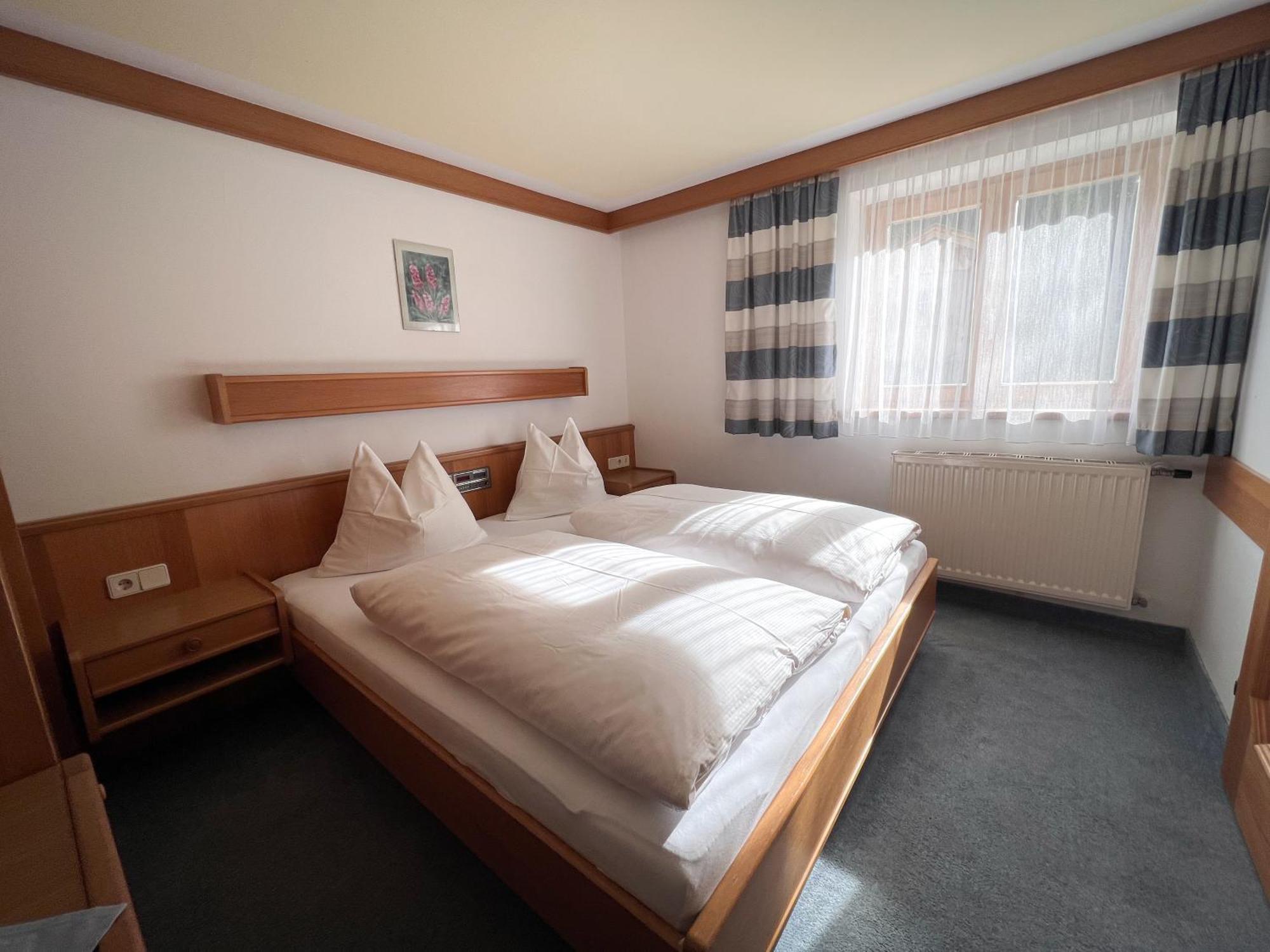 Haus Spieleck Bed & Breakfast Saalbach-Hinterglemm Room photo